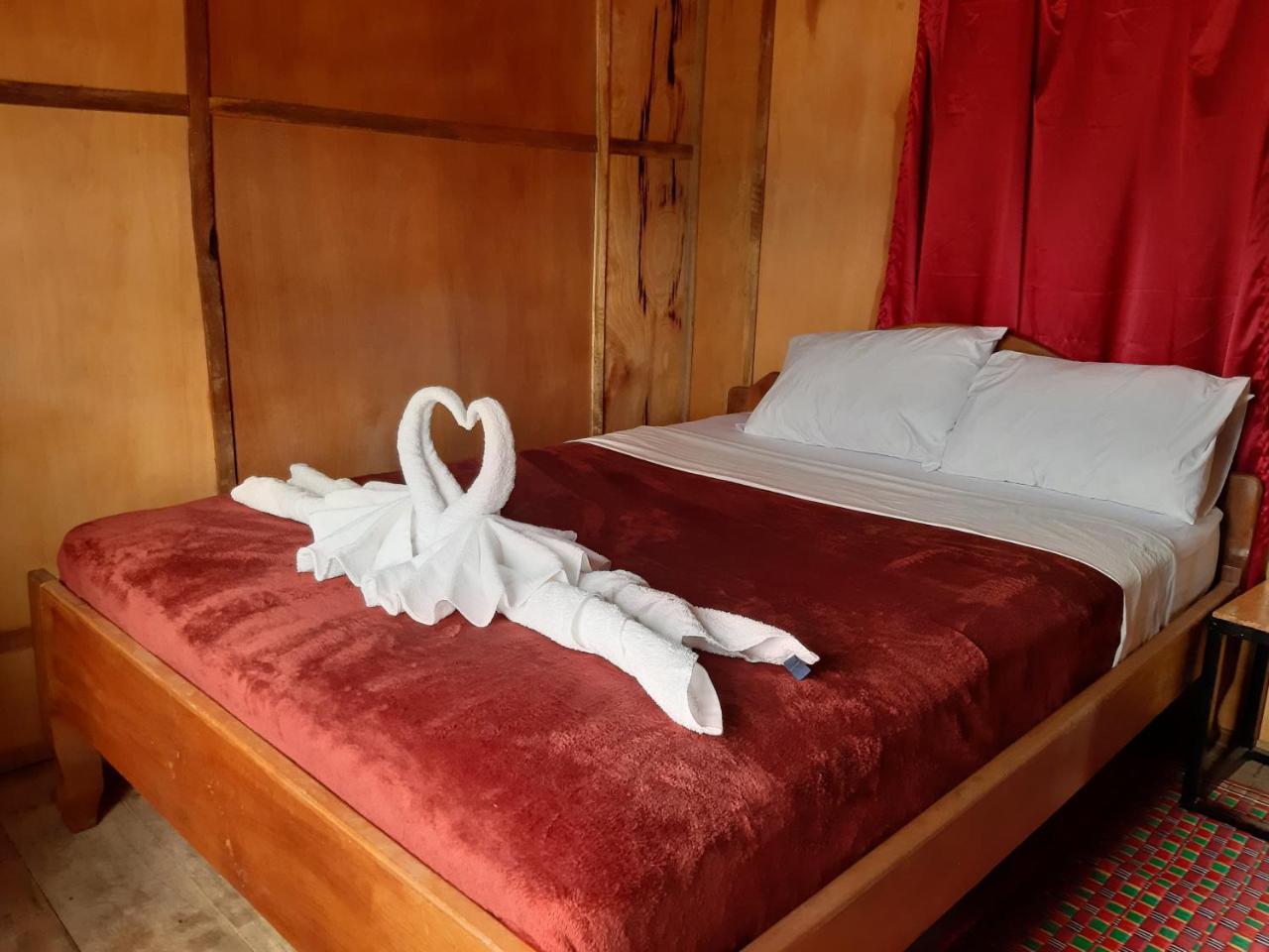 Sunshine Hotel Kampot Exterior photo